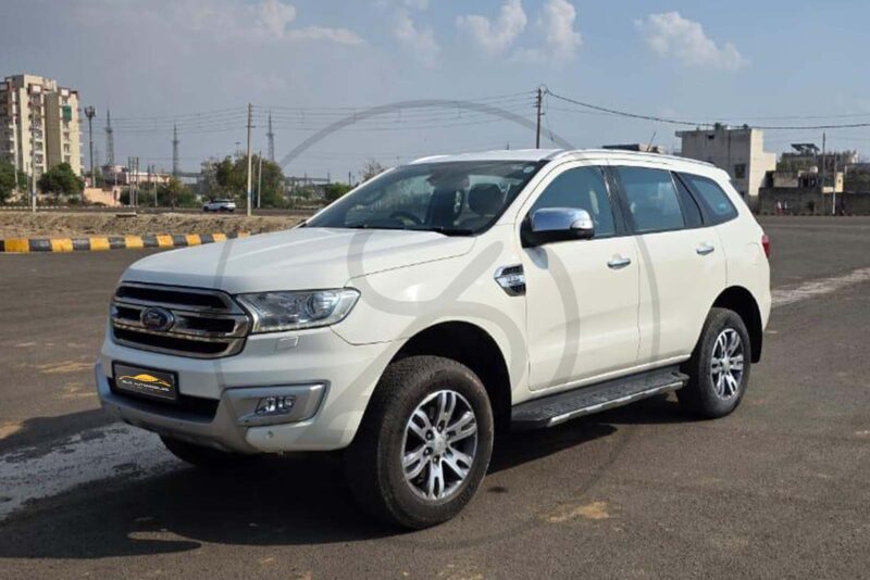 Ford Endeavour Titanium 2.2 White 2016/2017